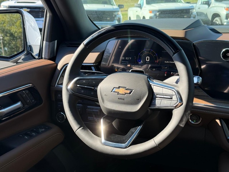 Chevrolet Tahoe Vehicle Full-screen Gallery Image 6