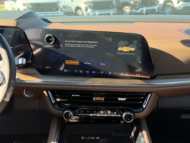 Chevrolet Tahoe Vehicle Full-screen Gallery Image 7