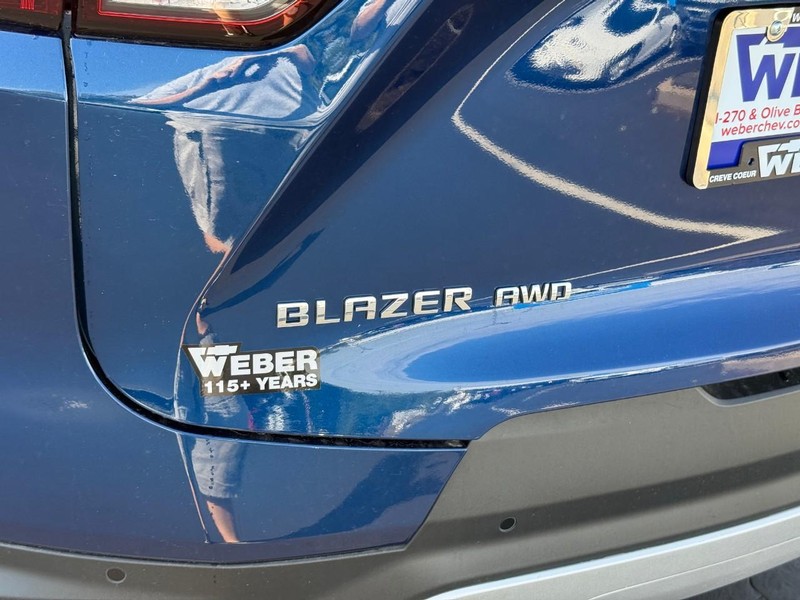 Chevrolet Blazer Vehicle Full-screen Gallery Image 5