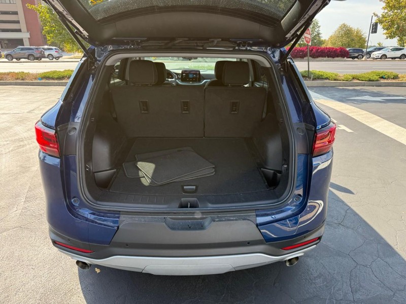 Chevrolet Blazer Vehicle Full-screen Gallery Image 6