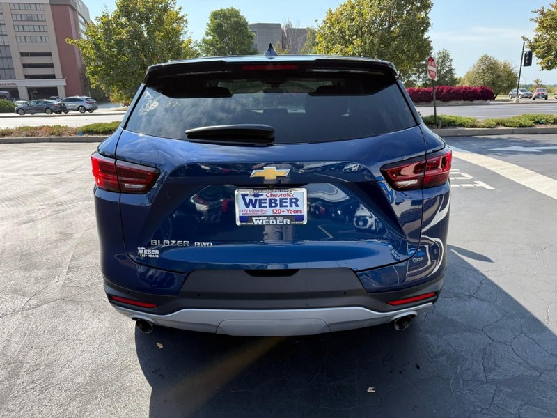 Chevrolet Blazer Vehicle Full-screen Gallery Image 7