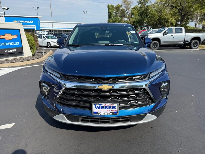 Chevrolet Blazer Vehicle Full-screen Gallery Image 10