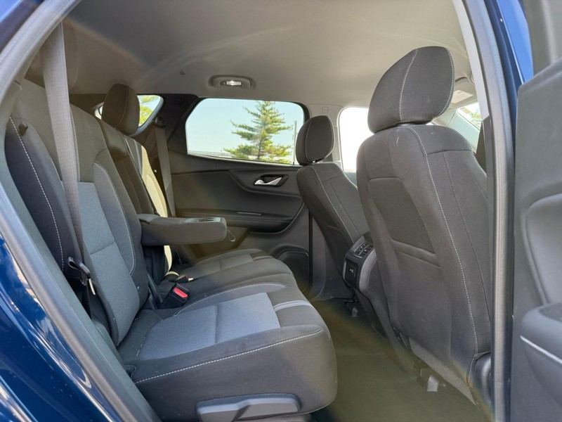 Chevrolet Blazer Vehicle Full-screen Gallery Image 11