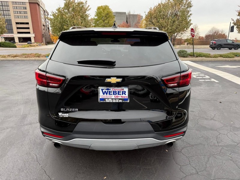 Chevrolet Blazer Vehicle Full-screen Gallery Image 6