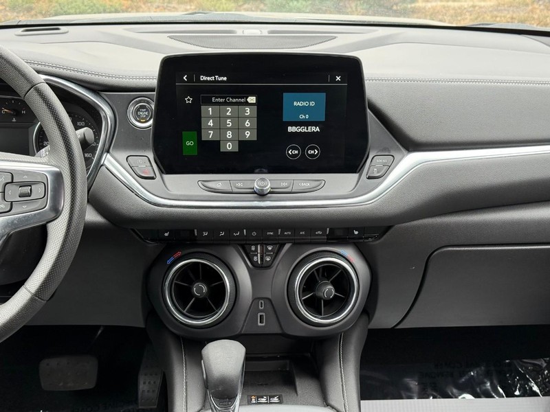 Chevrolet Blazer Vehicle Full-screen Gallery Image 13