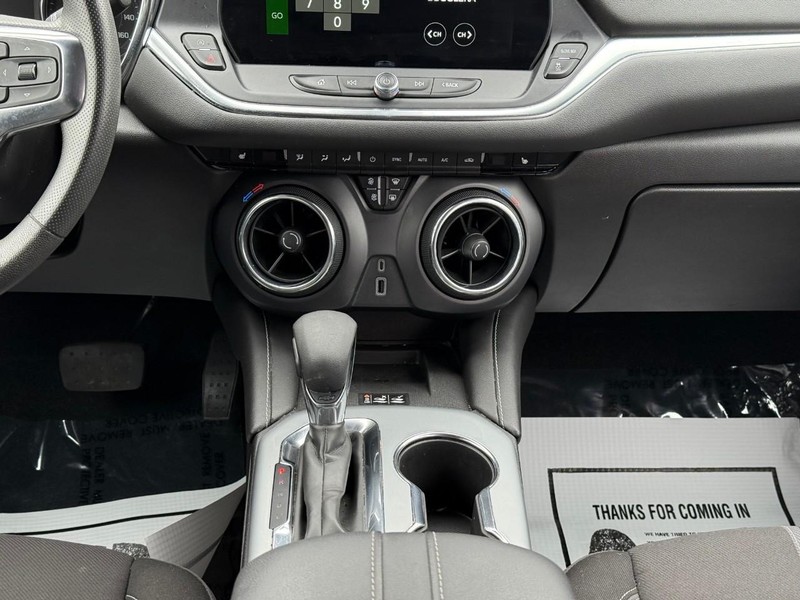 Chevrolet Blazer Vehicle Full-screen Gallery Image 14