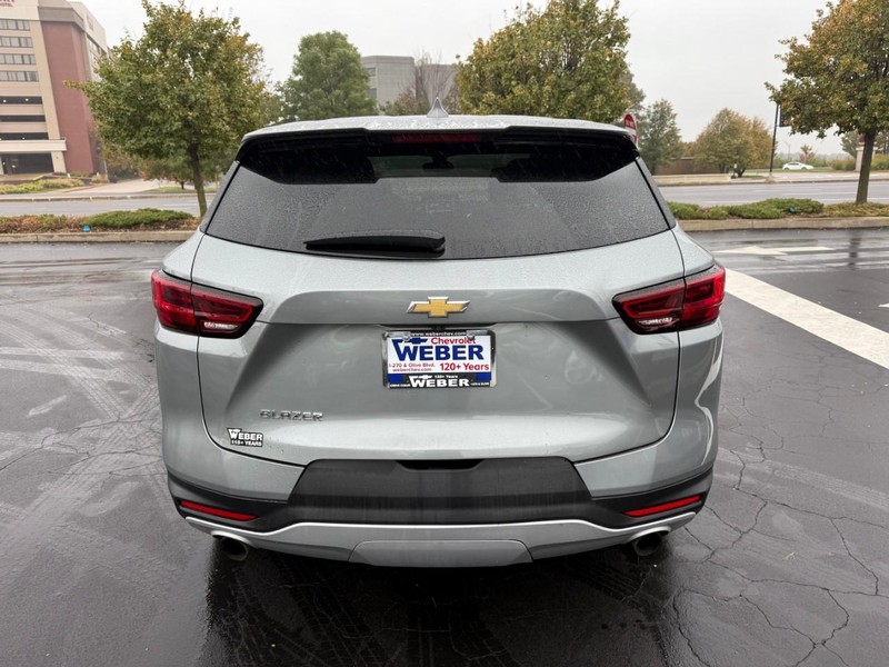 Chevrolet Blazer Vehicle Full-screen Gallery Image 6