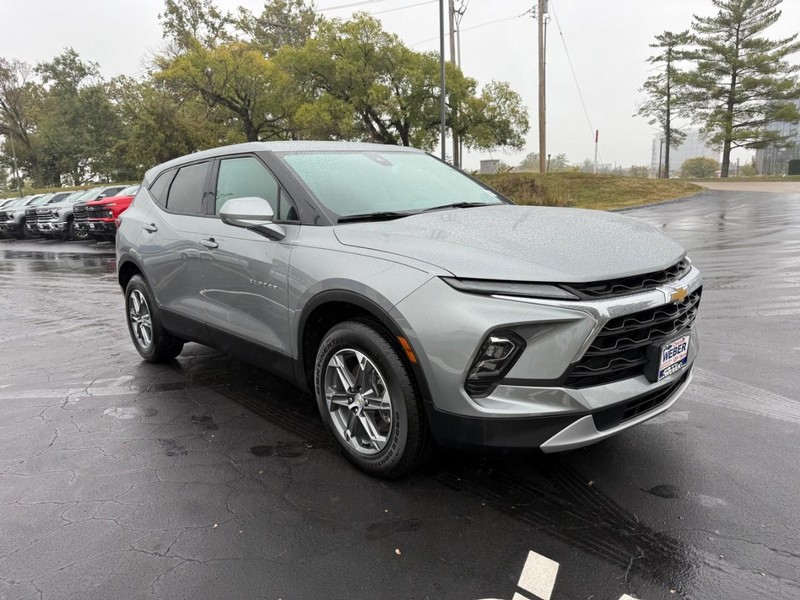 Chevrolet Blazer Vehicle Full-screen Gallery Image 8