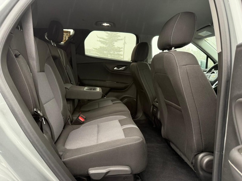 Chevrolet Blazer Vehicle Full-screen Gallery Image 10