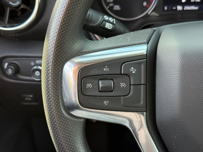 Chevrolet Blazer Vehicle Full-screen Gallery Image 18