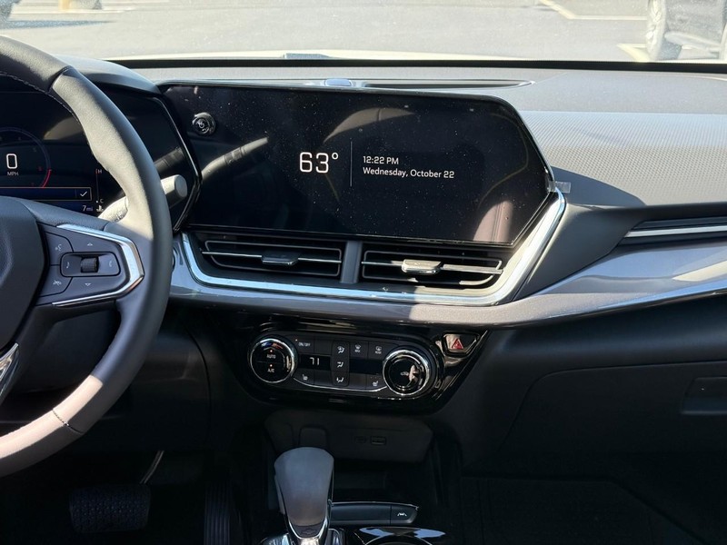 Chevrolet Trax Vehicle Full-screen Gallery Image 9