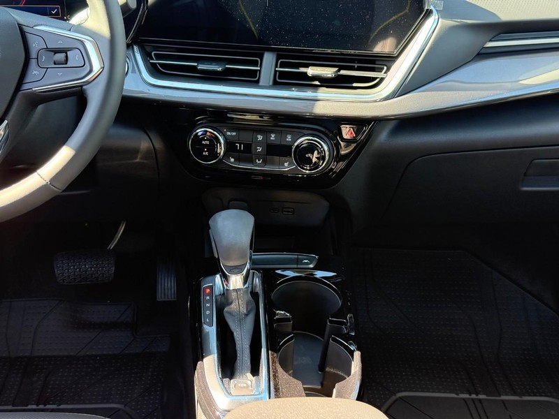 Chevrolet Trax Vehicle Full-screen Gallery Image 10