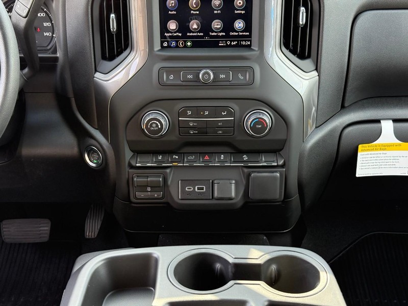 Chevrolet Silverado 2500HD Vehicle Full-screen Gallery Image 10