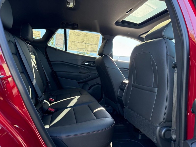 Chevrolet Trax Vehicle Full-screen Gallery Image 6