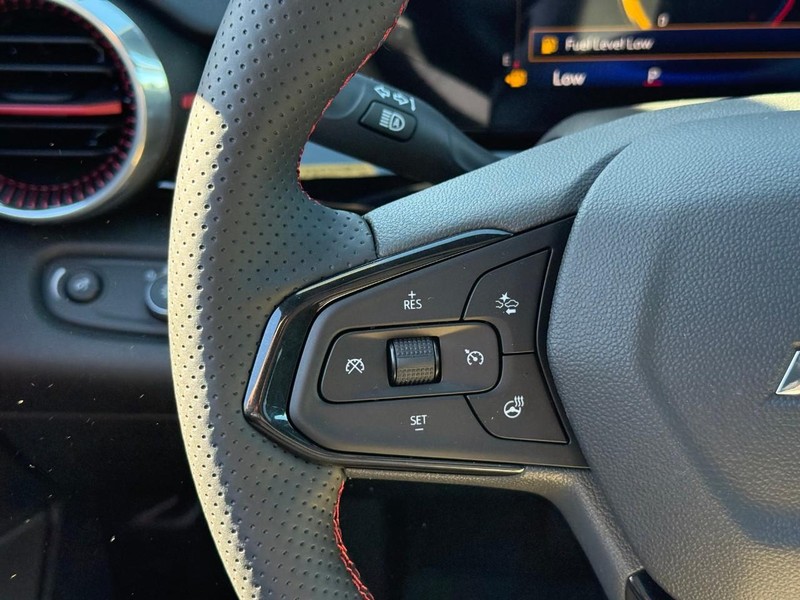 Chevrolet Trax Vehicle Full-screen Gallery Image 14