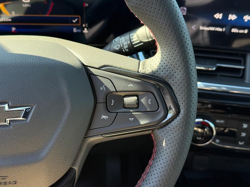 Chevrolet Trax Vehicle Full-screen Gallery Image 15