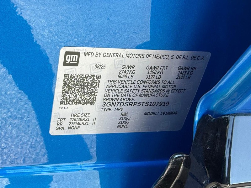 Chevrolet Equinox EV Vehicle Full-screen Gallery Image 14