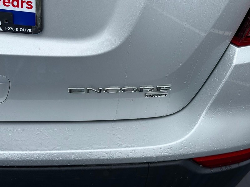 Buick Encore Vehicle Full-screen Gallery Image 5