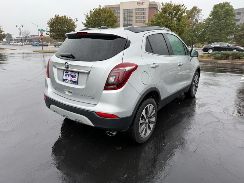 Buick Encore Vehicle Full-screen Gallery Image 8