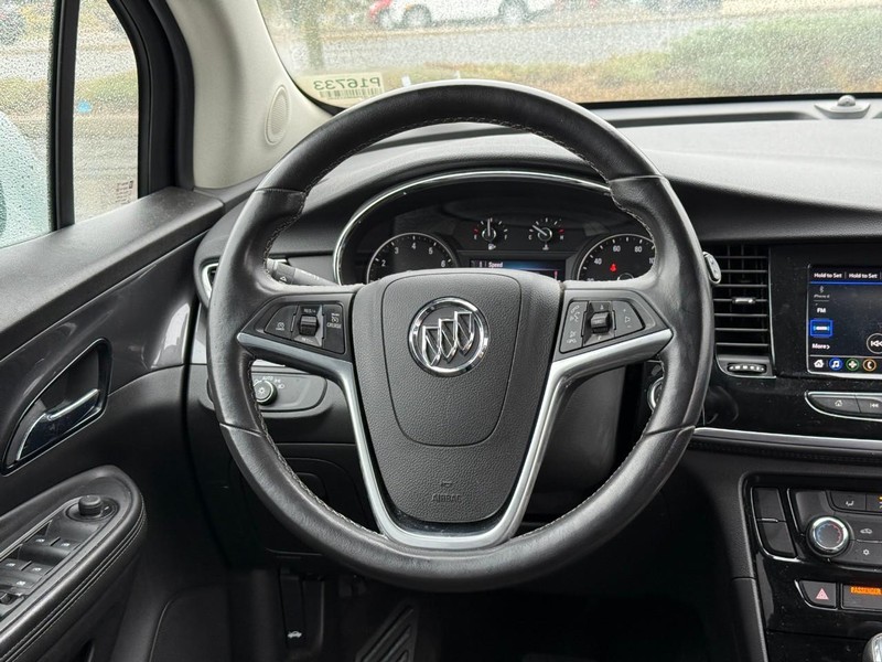 Buick Encore Vehicle Full-screen Gallery Image 13