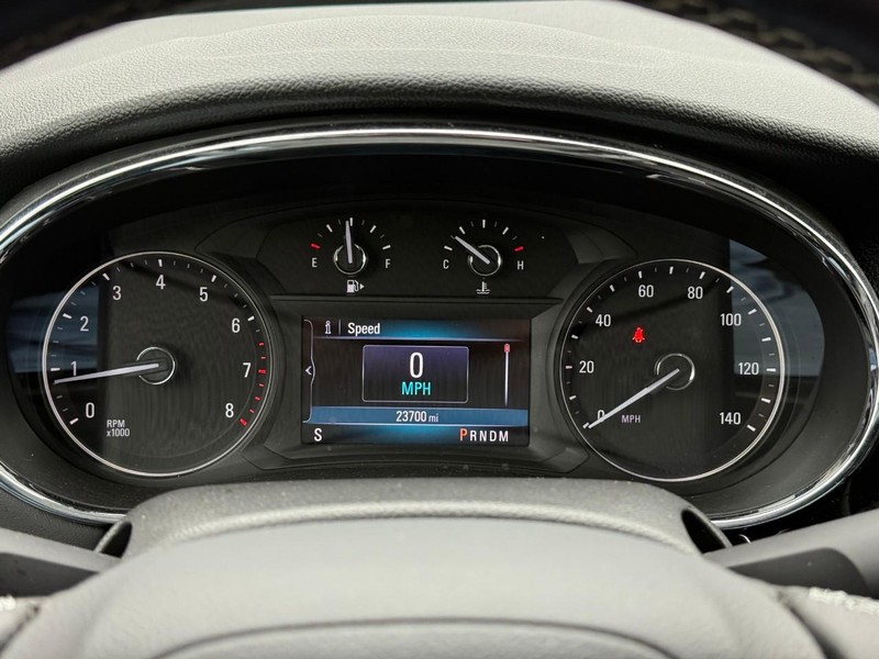 Buick Encore Vehicle Full-screen Gallery Image 21