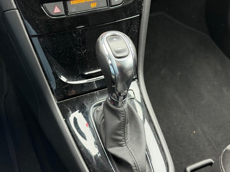 Buick Encore Vehicle Full-screen Gallery Image 22