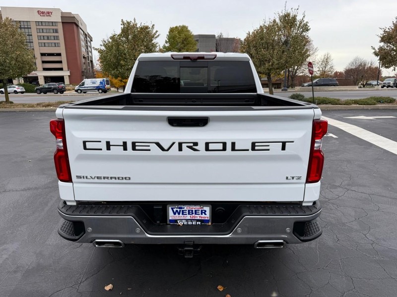 Chevrolet Silverado 1500 Vehicle Full-screen Gallery Image 6