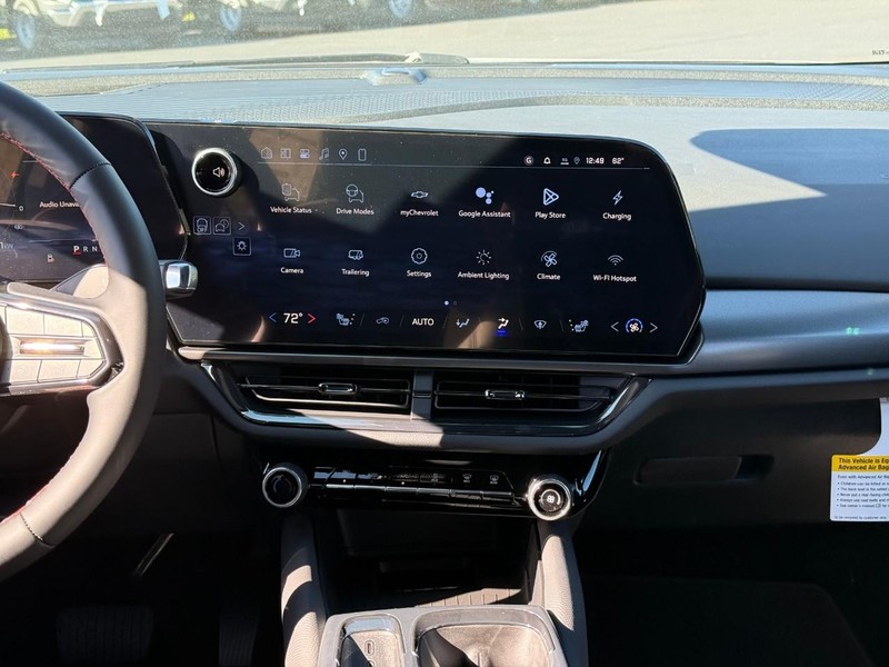 Chevrolet Equinox EV Vehicle Full-screen Gallery Image 9