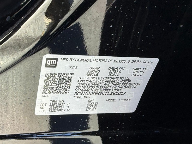 Chevrolet Equinox Vehicle Full-screen Gallery Image 18