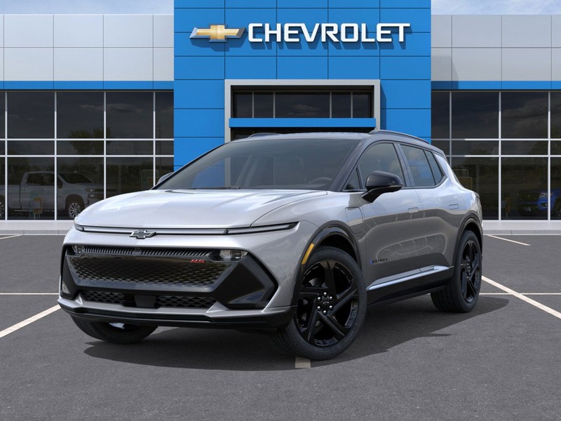 Chevrolet Equinox EV Vehicle Full-screen Gallery Image 6