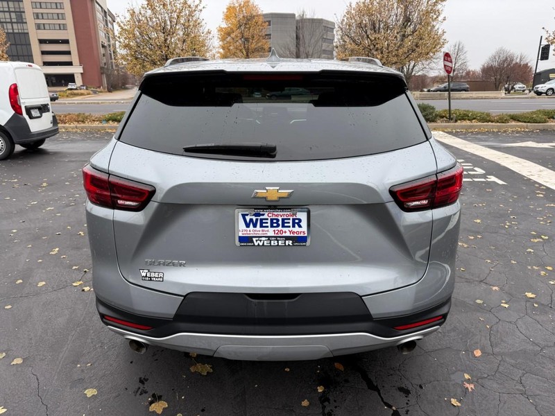 Chevrolet Blazer Vehicle Full-screen Gallery Image 6