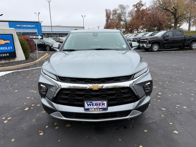 Chevrolet Blazer Vehicle Full-screen Gallery Image 9