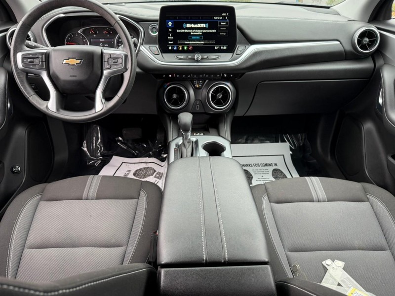 Chevrolet Blazer Vehicle Full-screen Gallery Image 11