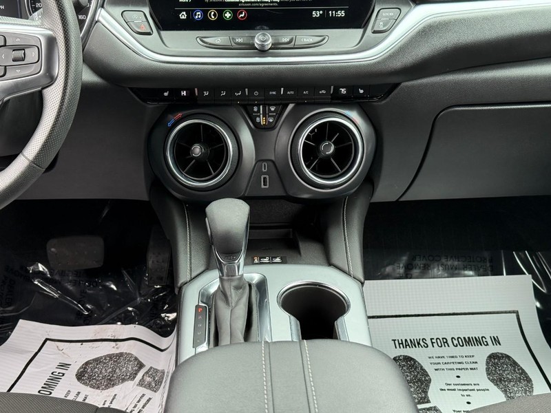 Chevrolet Blazer Vehicle Full-screen Gallery Image 14