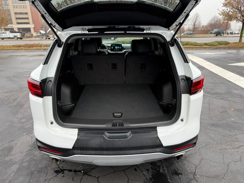 Chevrolet Blazer Vehicle Full-screen Gallery Image 05