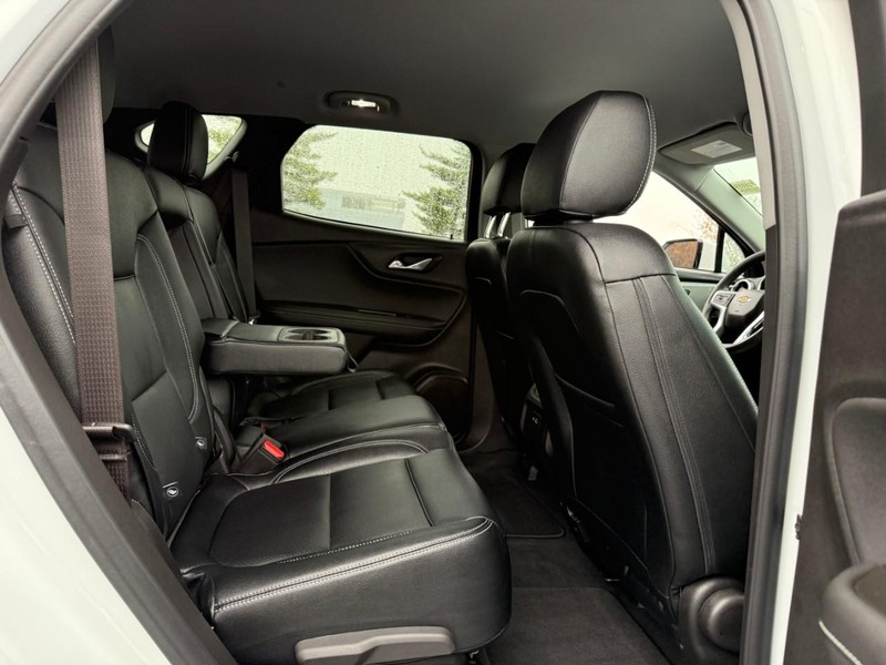 Chevrolet Blazer Vehicle Full-screen Gallery Image 10