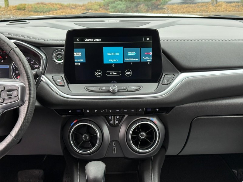 Chevrolet Blazer Vehicle Full-screen Gallery Image 13