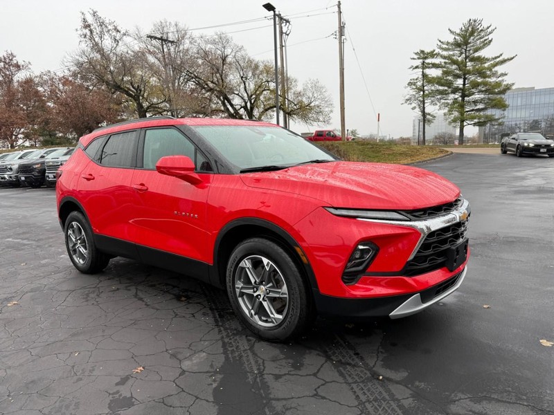Chevrolet Blazer Vehicle Full-screen Gallery Image 8