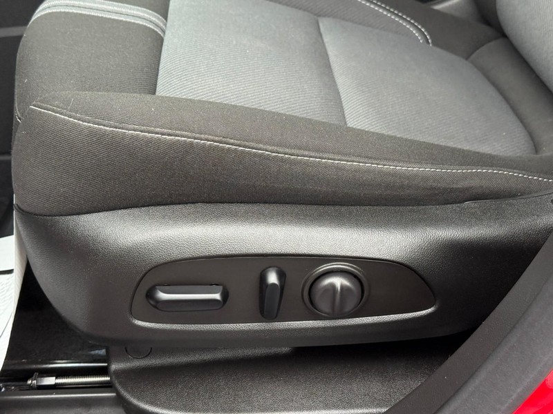 Chevrolet Blazer Vehicle Full-screen Gallery Image 17