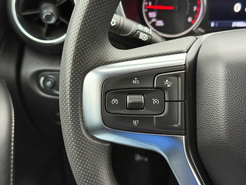 Chevrolet Blazer Vehicle Full-screen Gallery Image 18