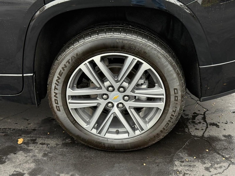 Chevrolet Traverse Vehicle Full-screen Gallery Image 4