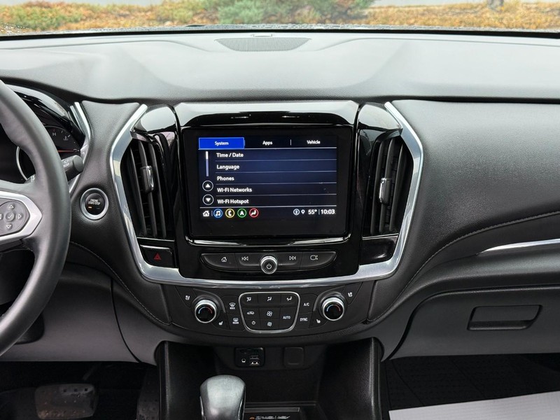 Chevrolet Traverse Vehicle Full-screen Gallery Image 14