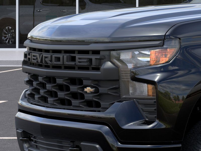 Chevrolet Silverado 1500 Vehicle Full-screen Gallery Image 13