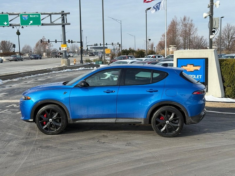 Dodge Hornet Vehicle Full-screen Gallery Image 2