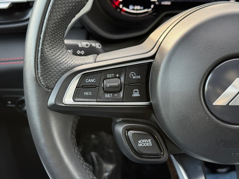 Dodge Hornet Vehicle Full-screen Gallery Image 21