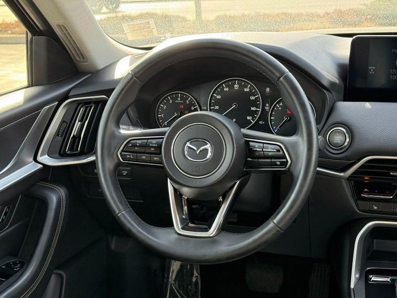 Mazda CX-70 Vehicle Full-screen Gallery Image 14