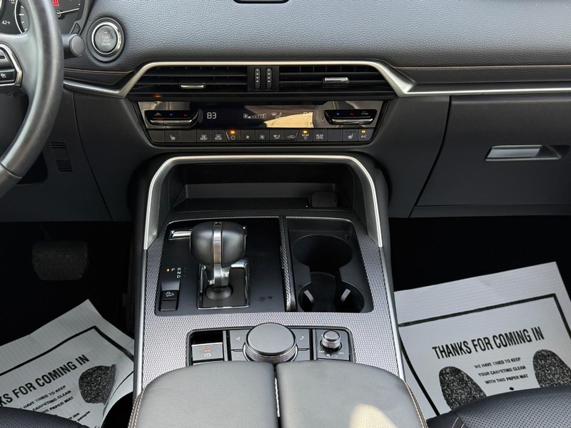 Mazda CX-70 Vehicle Full-screen Gallery Image 16