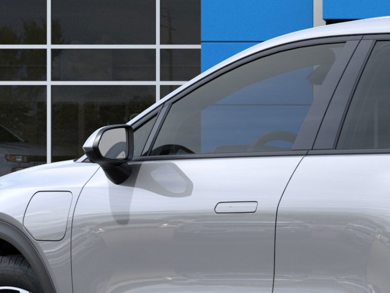 Chevrolet Equinox EV Vehicle Full-screen Gallery Image 12