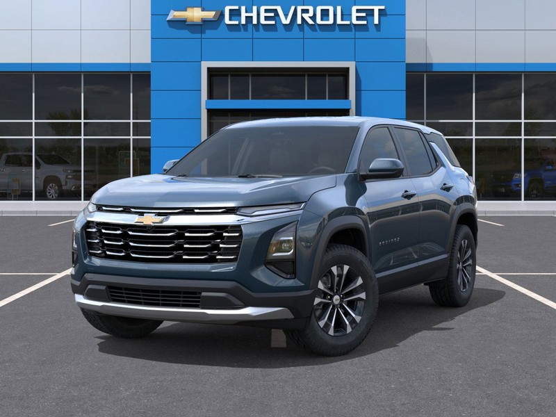 Chevrolet Equinox Vehicle Full-screen Gallery Image 6