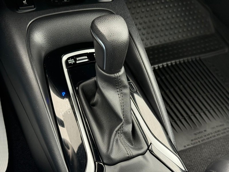 Toyota Corolla Vehicle Full-screen Gallery Image 22